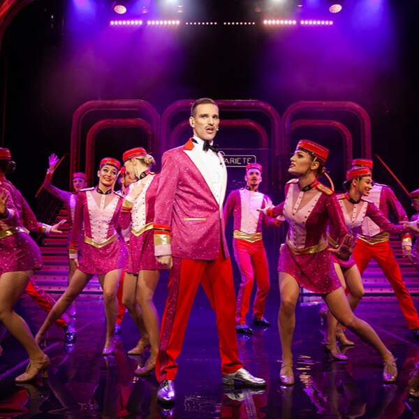 Edward-Inspiruje-VARIETE's Great Revue -Wyjatkowe-wydarzenia